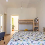 Ampio A Due Passi Dal Centro Storico Otel