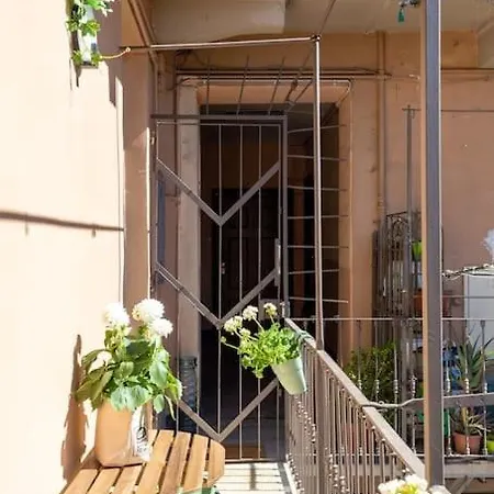 Ampio A Due Passi Dal Centro Storico Отель