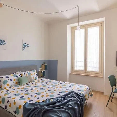 Ampio A Due Passi Dal Centro Storico Otel