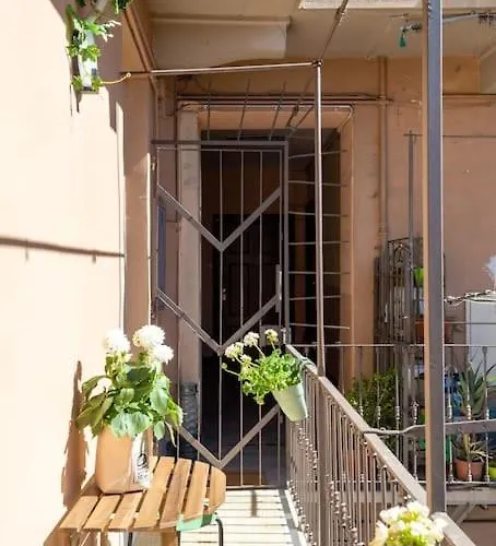 Ampio A Due Passi Dal Centro Storico Otel