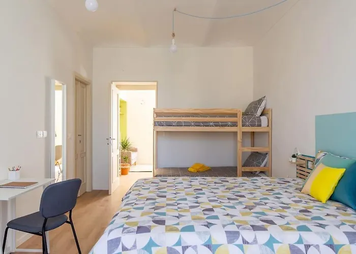 Ampio A Due Passi Dal Centro Storico Otel