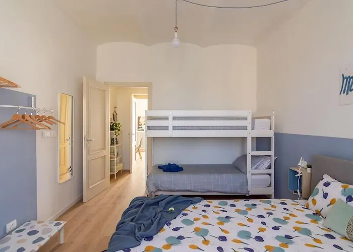 Ampio A Due Passi Dal Centro Storico Otel