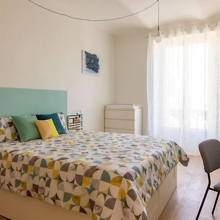 Ξενοδοχείο Ampio A Due Passi Dal Centro Storico *